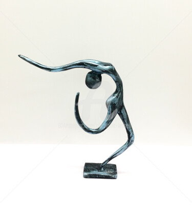 Danse Du Ruban, Sculpture by Ghyslaine Leonelli